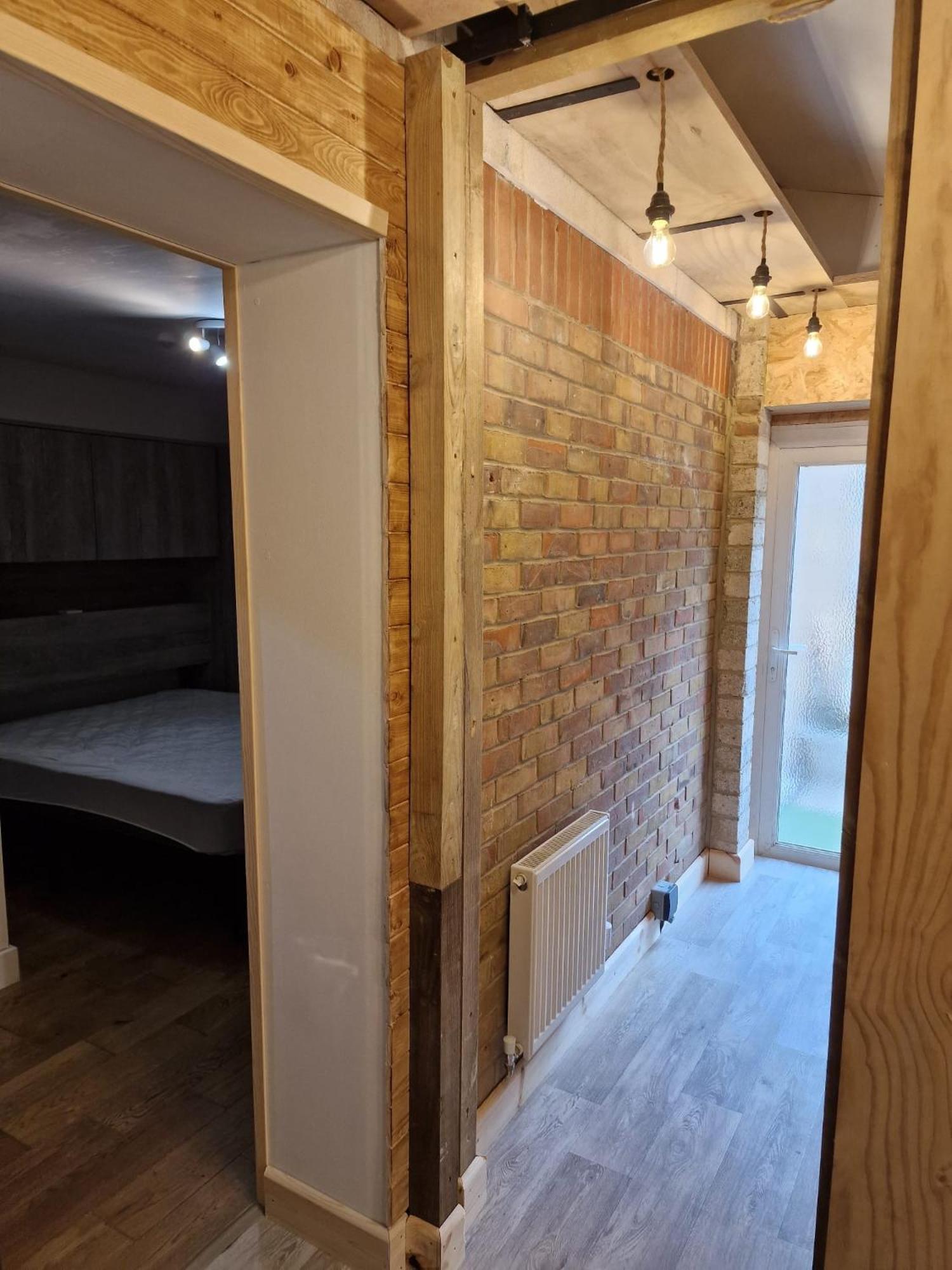 Two-Bedroom Cosy Country Lodge With Private Patio Greenhithe エクステリア 写真