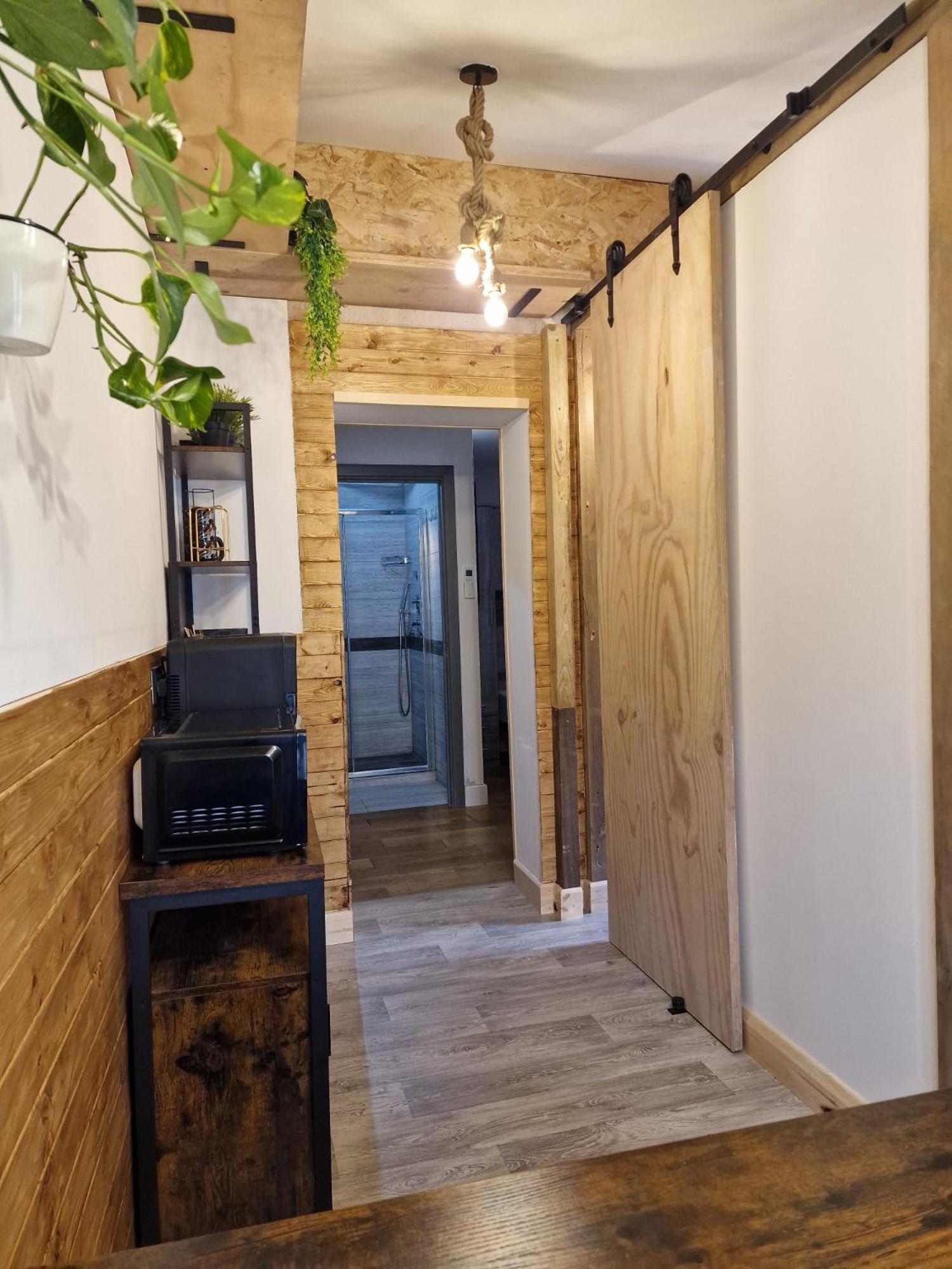 Two-Bedroom Cosy Country Lodge With Private Patio Greenhithe エクステリア 写真